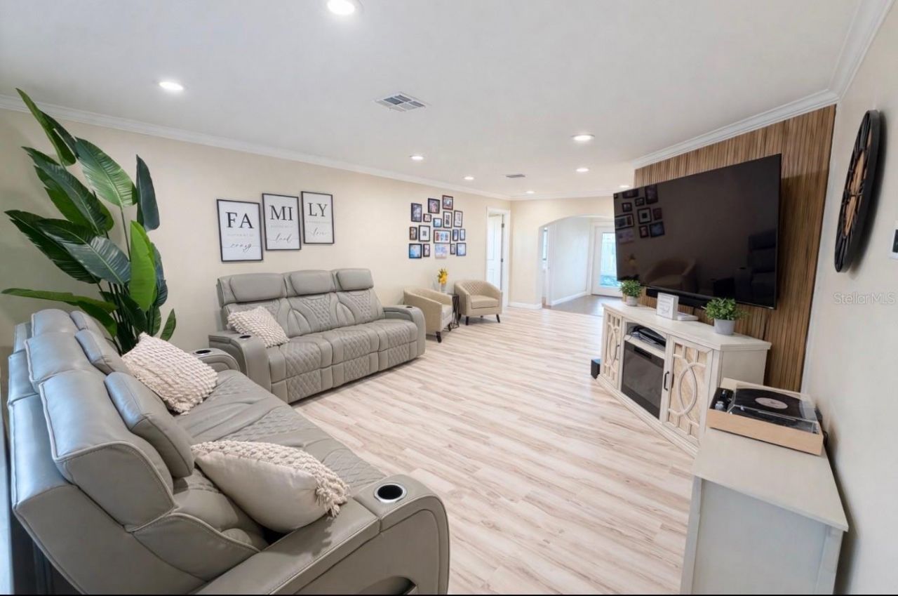 7051 Lexington Cir, Brooksville, FL 34602 Photo