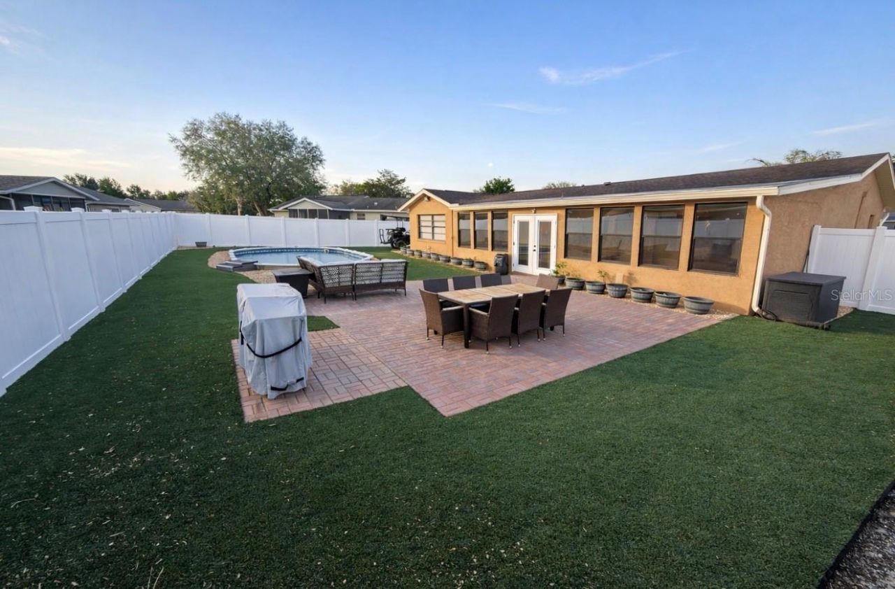 7051 Lexington Cir, Brooksville, FL 34602 Photo