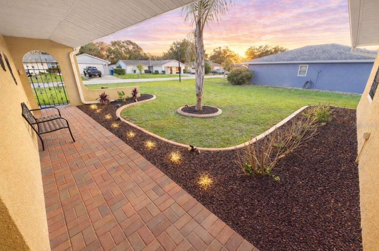 7051 Lexington Cir, Brooksville, FL 34602 Photo