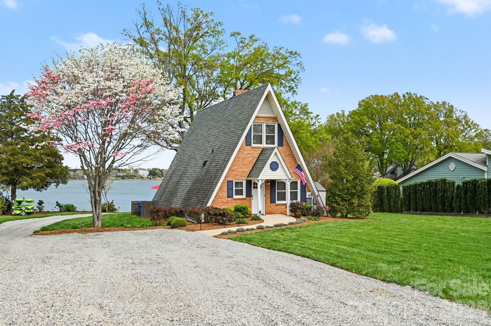 250 Ponderosa Circle, Mooresville, NC 28117 Main Photo
