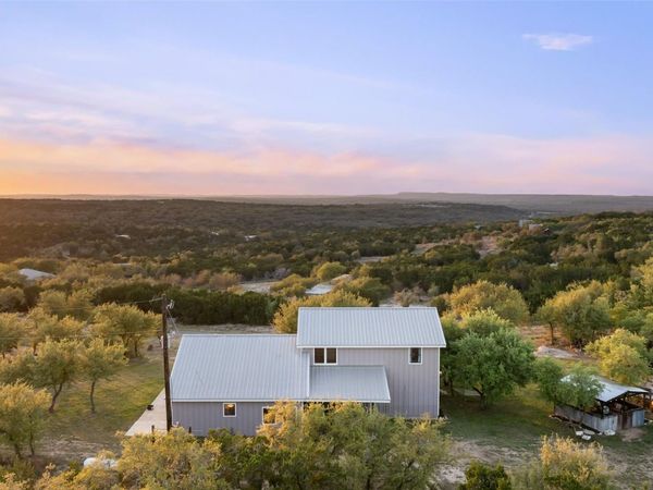 2025 Cripple Creek Stage RD, Dripping Springs, TX 78620