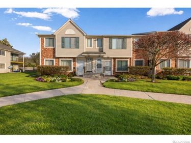 30755 Hidden Pines Lane , Roseville, MI 48066