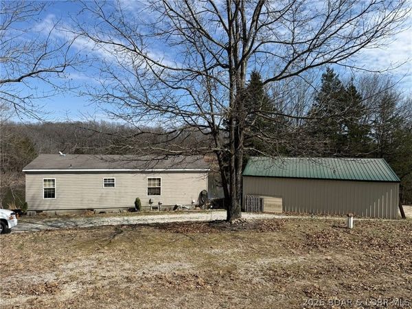 28486 Heits Point Avenue , Lincoln, MO 65338