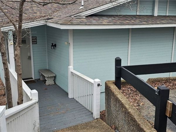 320 Duenke Drive, Osage Beach, MO 65065