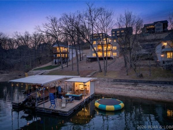 1167 Beacon Pointe Circle, Lake Ozark, MO 65049