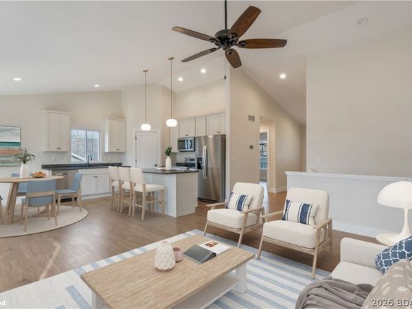 6446 Eagle Crossing Drive, Osage Beach, MO 65065