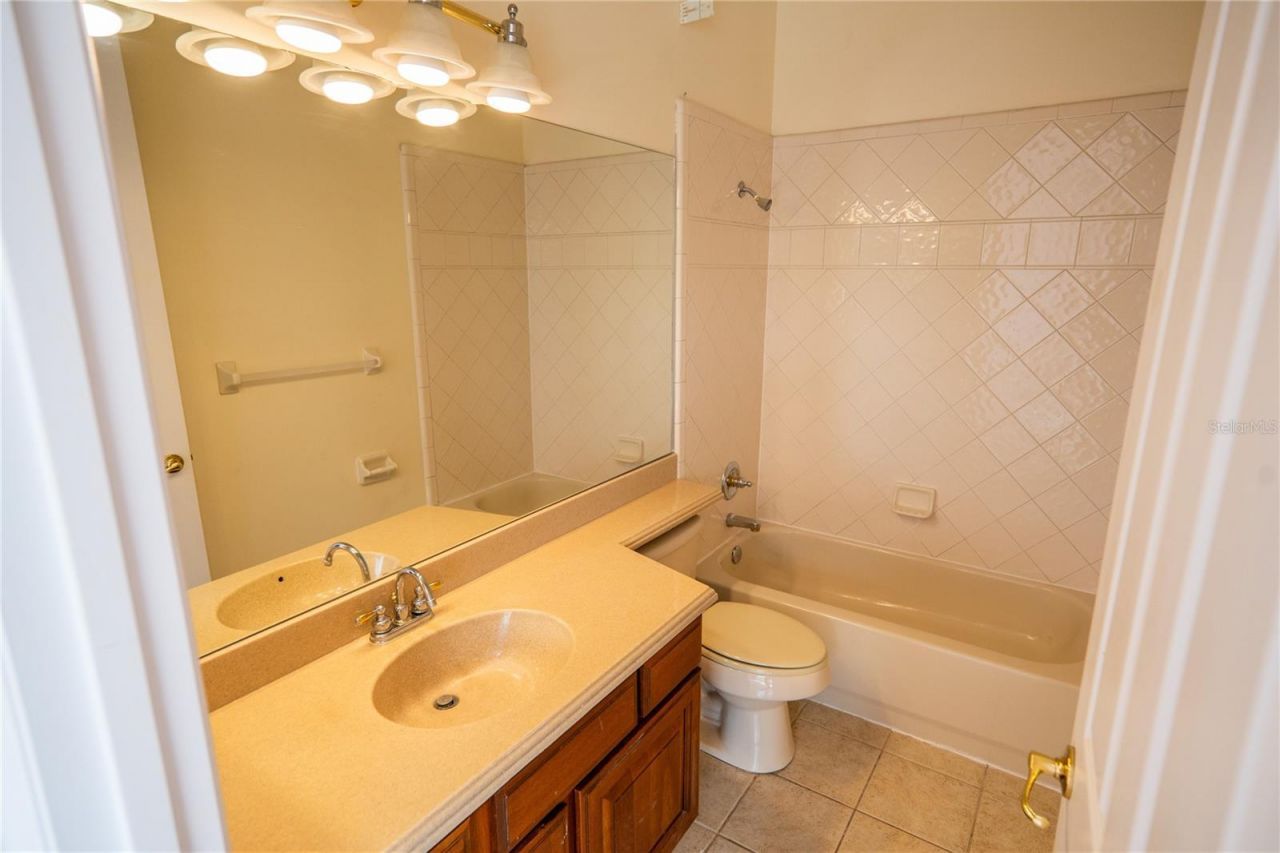 10009 Valley Rose Court, Orlando, FL 32825 Photo