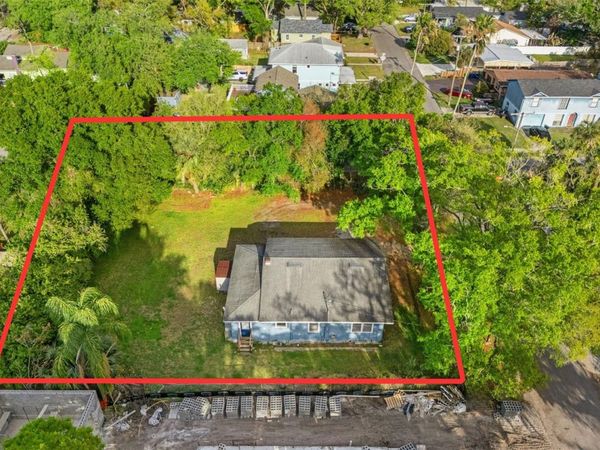 303 W JEAN STREET , TAMPA, FL 33604