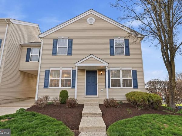 824 PURPLE MARTIN COURT , WARRINGTON, PA 18976