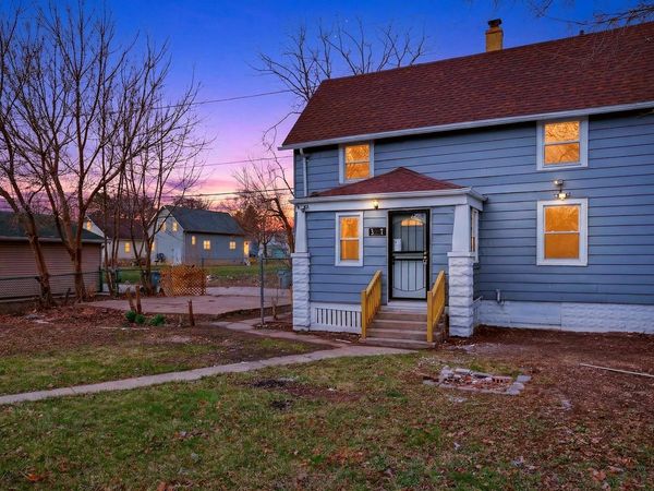 3217 N 12th St, Milwaukee, WI 53206