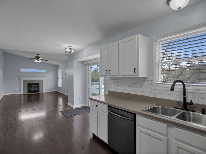 480 Wheatfield Drive, Delaware, OH 43015 Photo 4