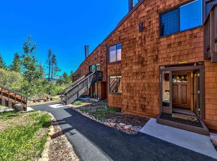 11639 Snowpeak Way, Truckee, CA 96161 Photo