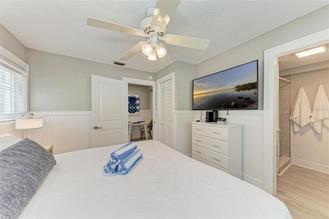 101 25th Street N, Unit 1, Bradenton Beach, FL 34217 Photo