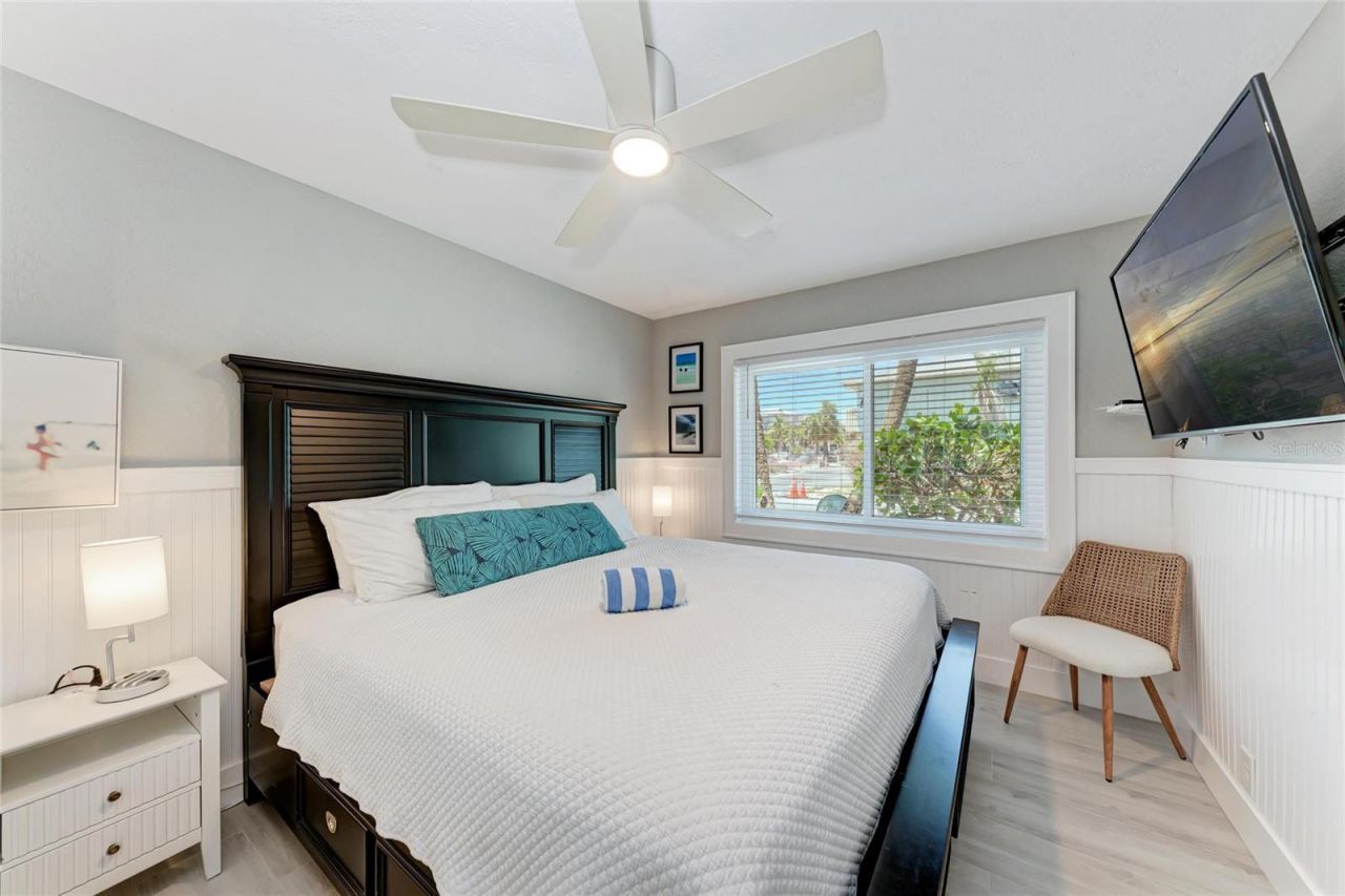 101 25th Street N, Unit 1, Bradenton Beach, FL 34217 Photo