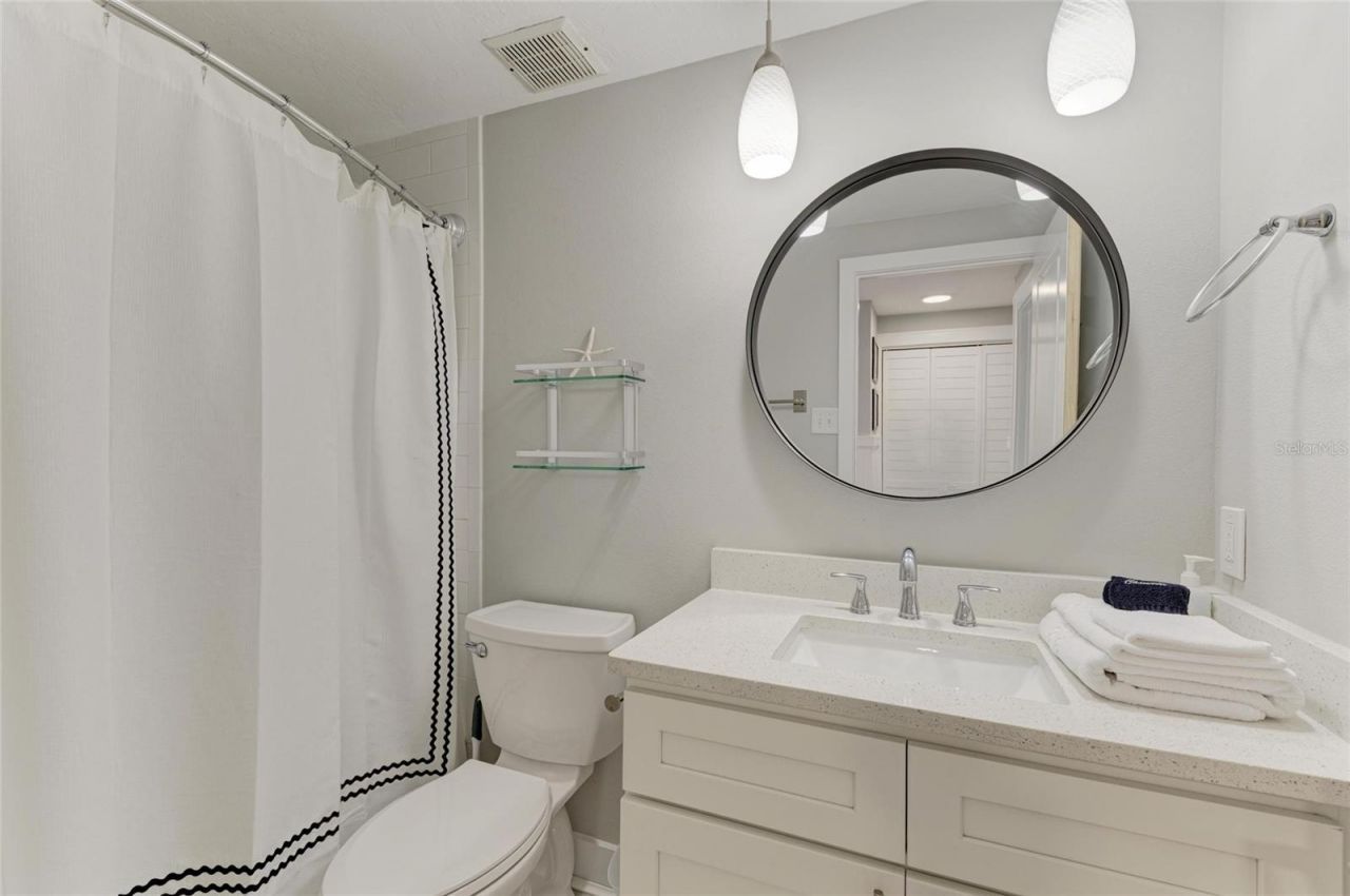 101 25th Street N, Unit 1, Bradenton Beach, FL 34217 Photo