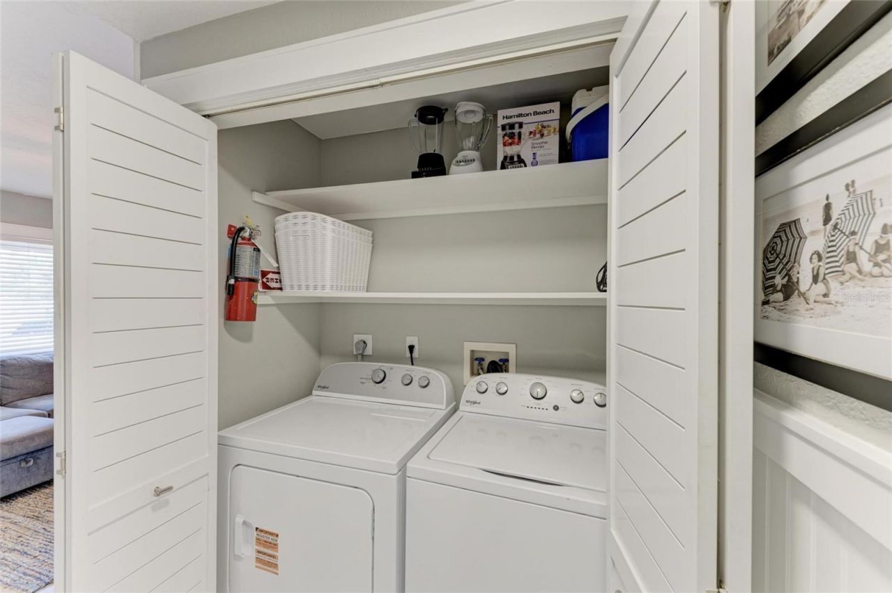 101 25th Street N, Unit 1, Bradenton Beach, FL 34217 Photo