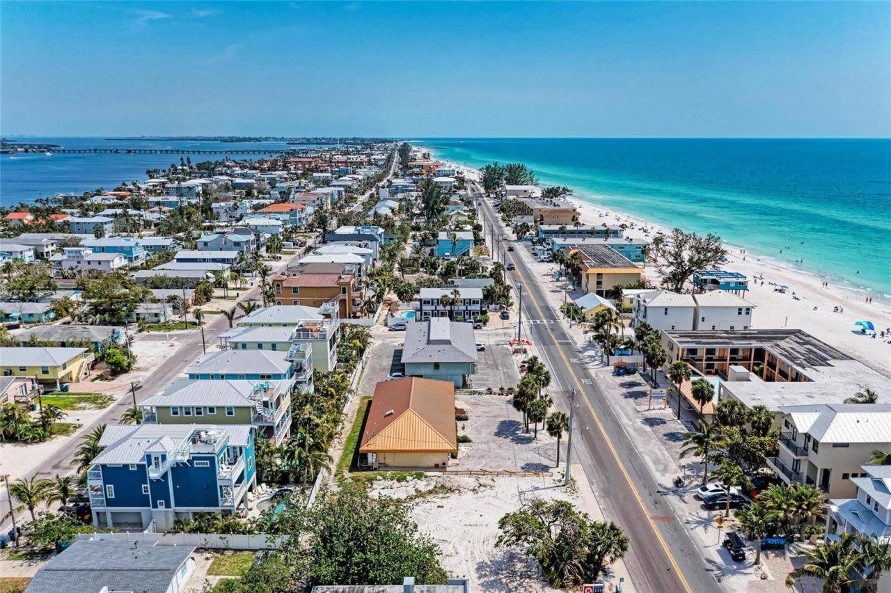 101 25th Street N, Unit 1, Bradenton Beach, FL 34217 Photo