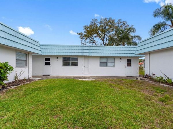 1801 BEDFORD LANE , Unit 33, SUN CITY CENTER, FL 33573
