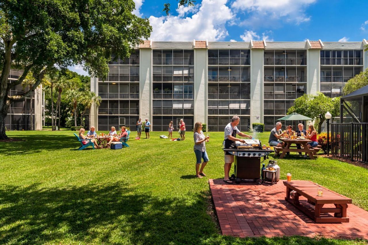 9220 SW 14th Street, Unit 3-208, Boca Raton, FL 33428 Photo