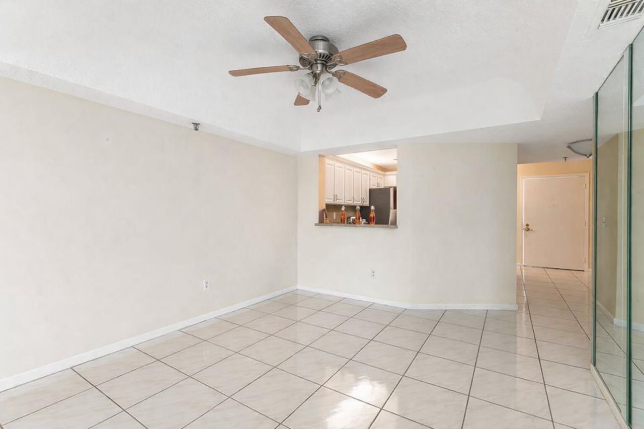 9220 SW 14th Street, Unit 3-208, Boca Raton, FL 33428 Photo