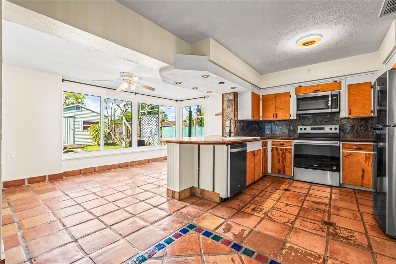 2717 Parma Street , Sarasota, FL 34231 Photo