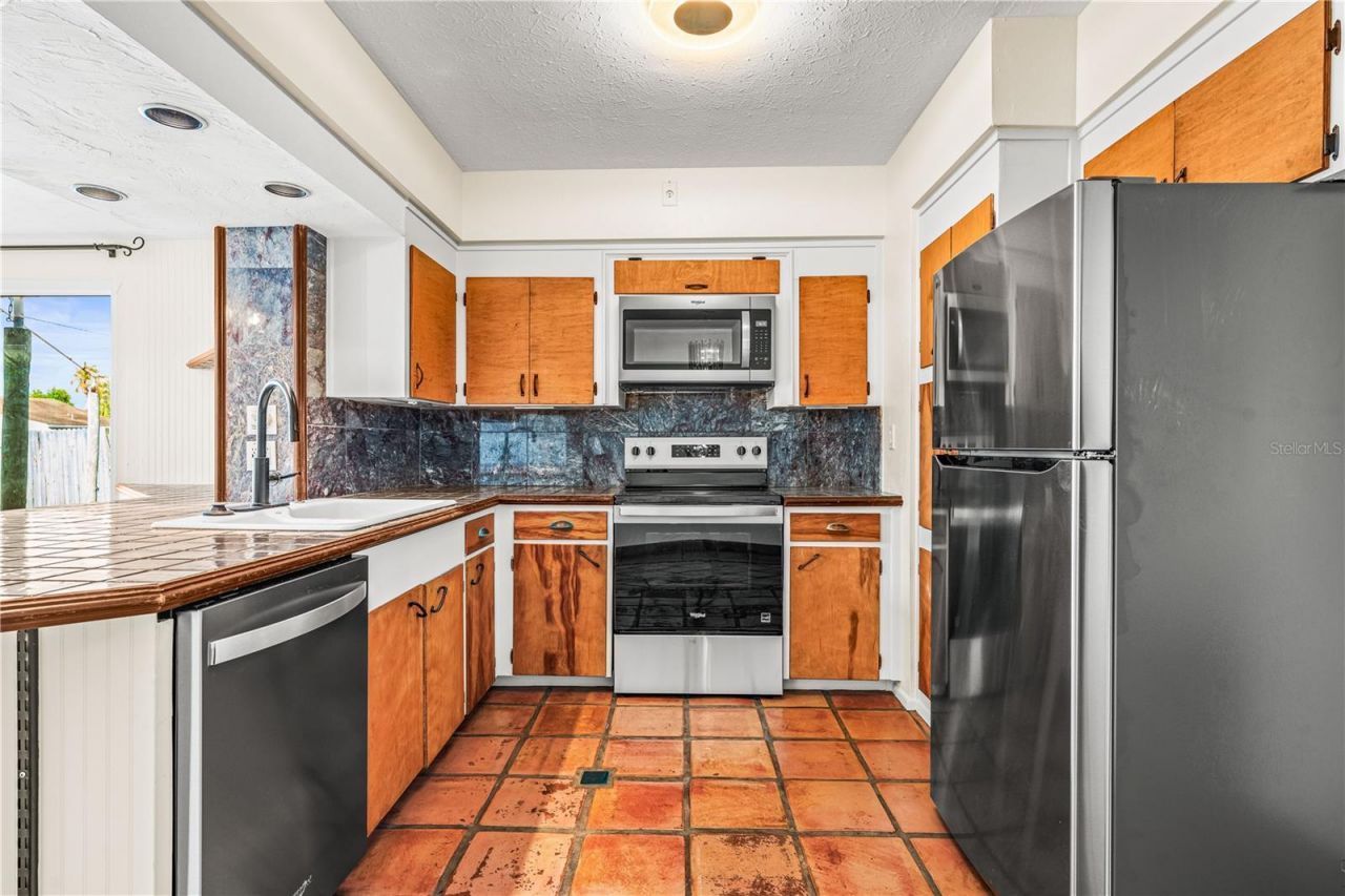 2717 Parma Street , Sarasota, FL 34231 Photo