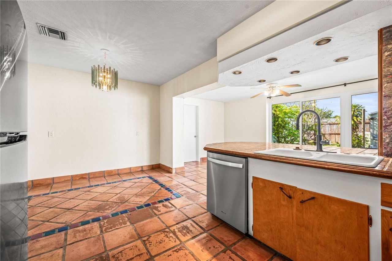 2717 Parma Street , Sarasota, FL 34231 Photo