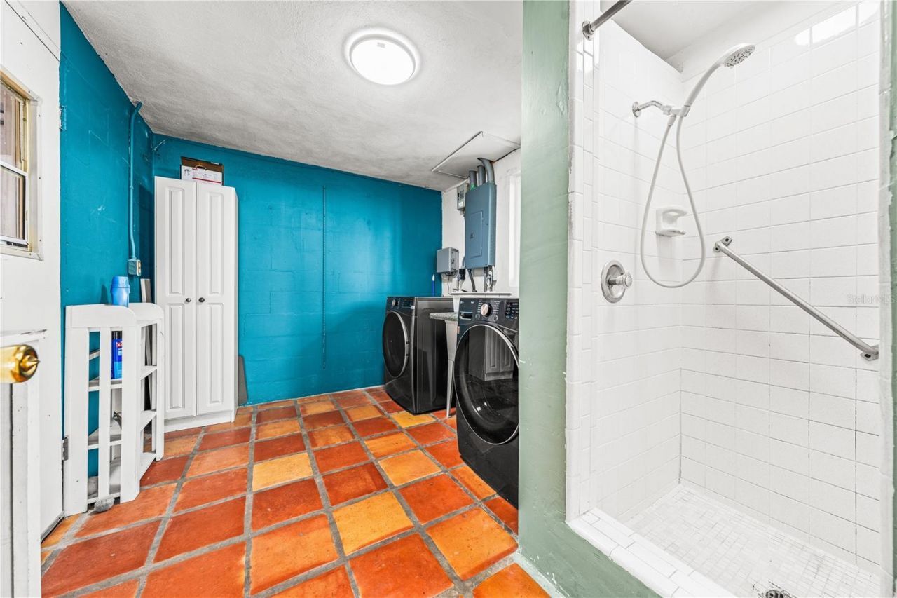 2717 Parma Street , Sarasota, FL 34231 Photo