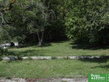 524 Center Street, Omaha, NE 68108