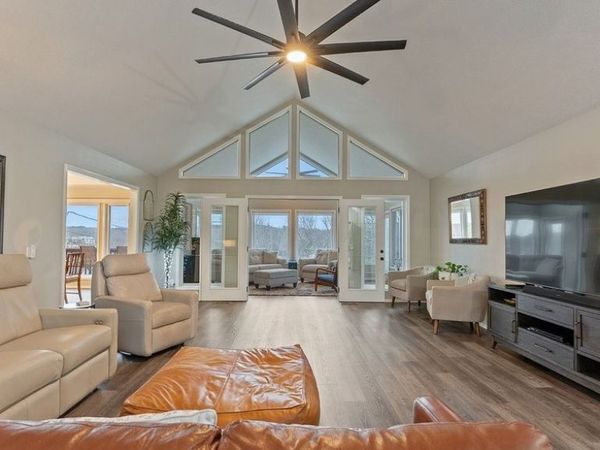 1 Evelynia Circle, Bella Vista, AR 72715