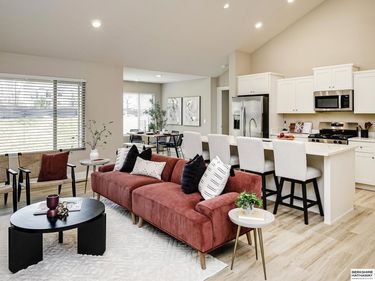 2617 Piney Creek Drive, Elkhorn, NE 68022