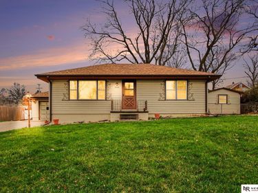 2701 Margo Street , Bellevue, NE 68147