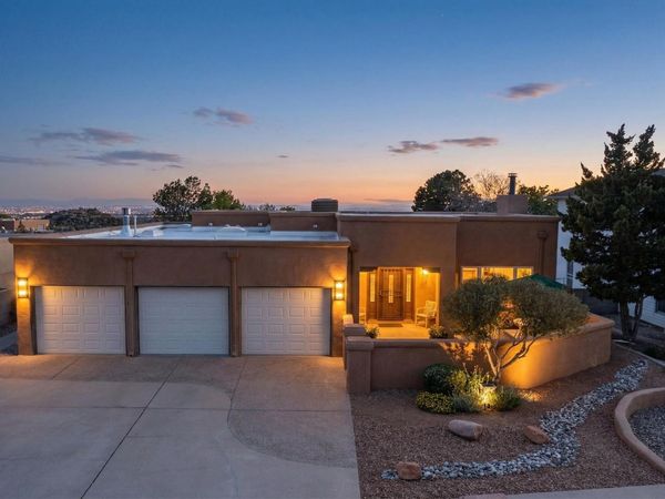 1109 Daskalos Drive NE, Albuquerque, NM 87123