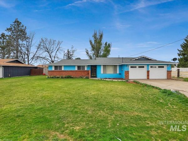 1307 Smith Ave, Nampa, ID 83651