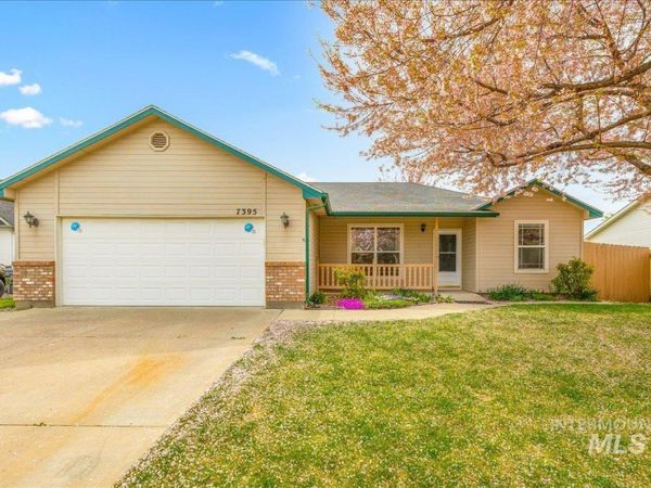 7395 Brigeport Dr, Nampa, ID 83687