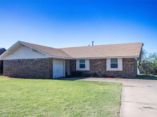 168 McKenzie , Weatherford, OK 73096
