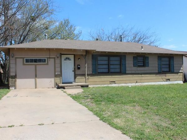 3800 Woodside Drive, Midwest City, OK 73110