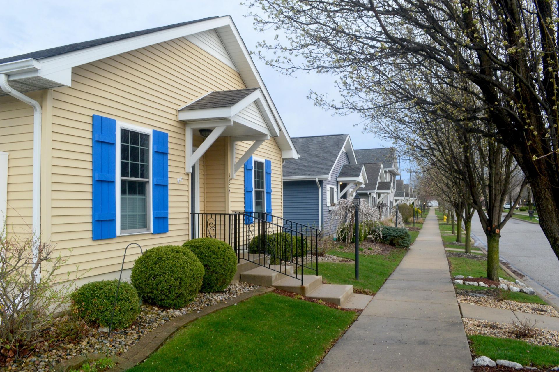 3808 Crosby Drive, Valparaiso, IN 46383 Main Photo