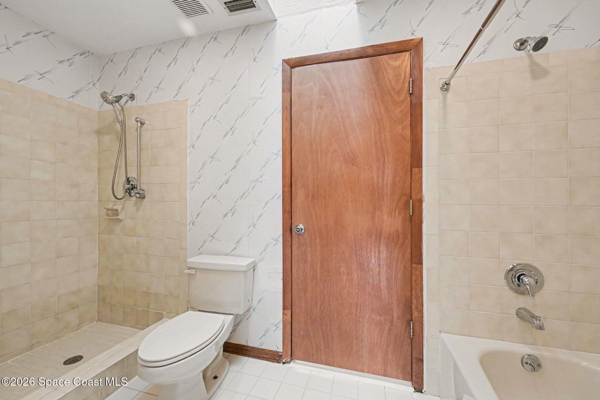 899 Ridge Lake Drive, Melbourne, FL 32940 Photo