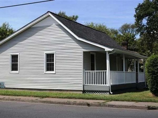 460 E State St , Murfreesboro, TN 37130