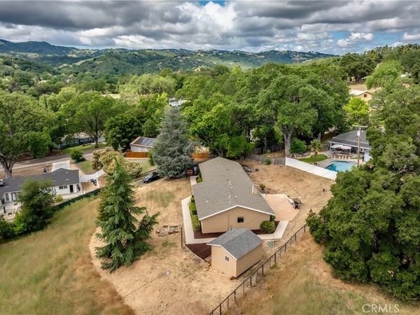 6055 Flores, Atascadero, CA 93422