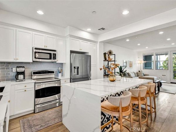 3009 E Pacific Coast, Signal Hill, CA 90755