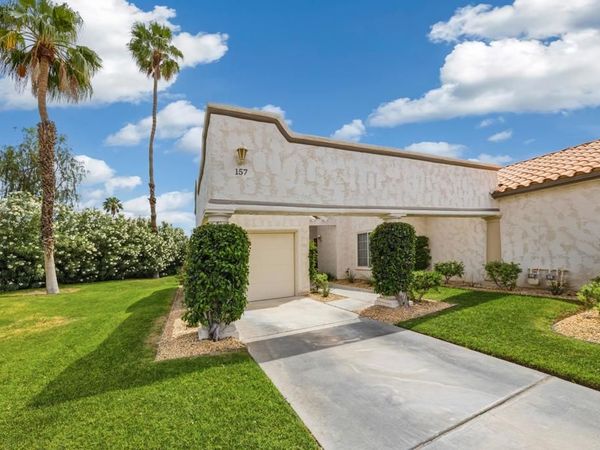 157 Falls Court, Palm Desert, CA 92211