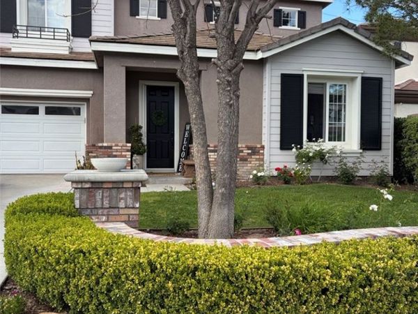 24217 English Rose, Valencia, CA 91354