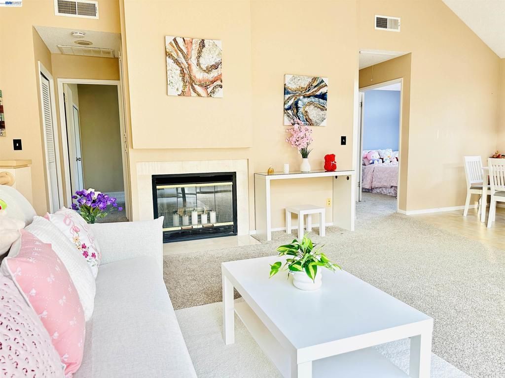 161 Seaway Ct, Hercules, CA 94547 Main Photo