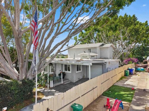 2530 44Th, San Diego, CA 92105