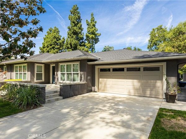 933 W Riviera Dr., Santa Ana, CA 92705