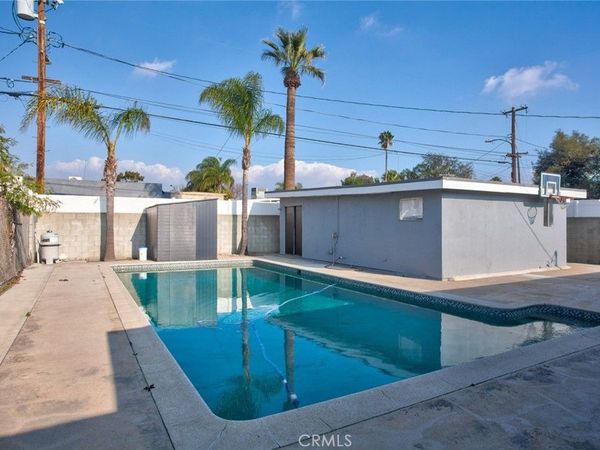 9502 Laurel Canyon, Arleta, CA 91331