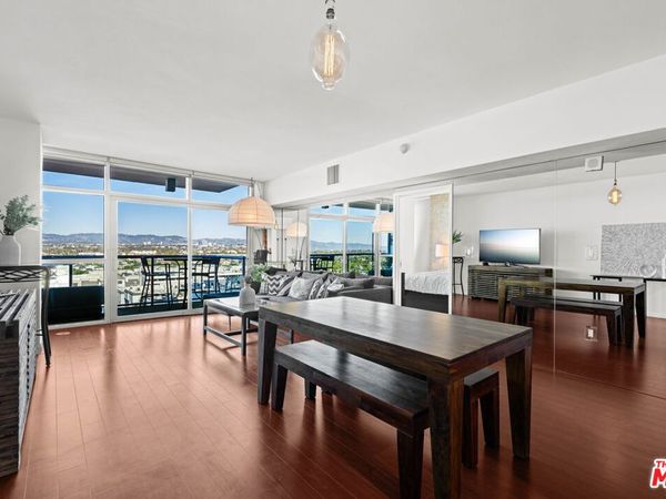 13700 Marina Pointe Drive, Unit 1007, Marina Del Rey, CA 90292