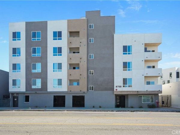 8750 Sepulveda Boulevard, Unit 201, North Hills, CA 91343